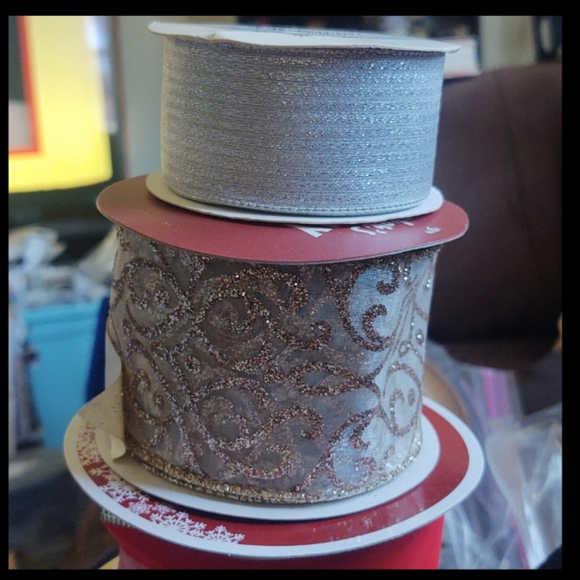 Festive Ribbon and Raffia Set - Picture 5 of 6